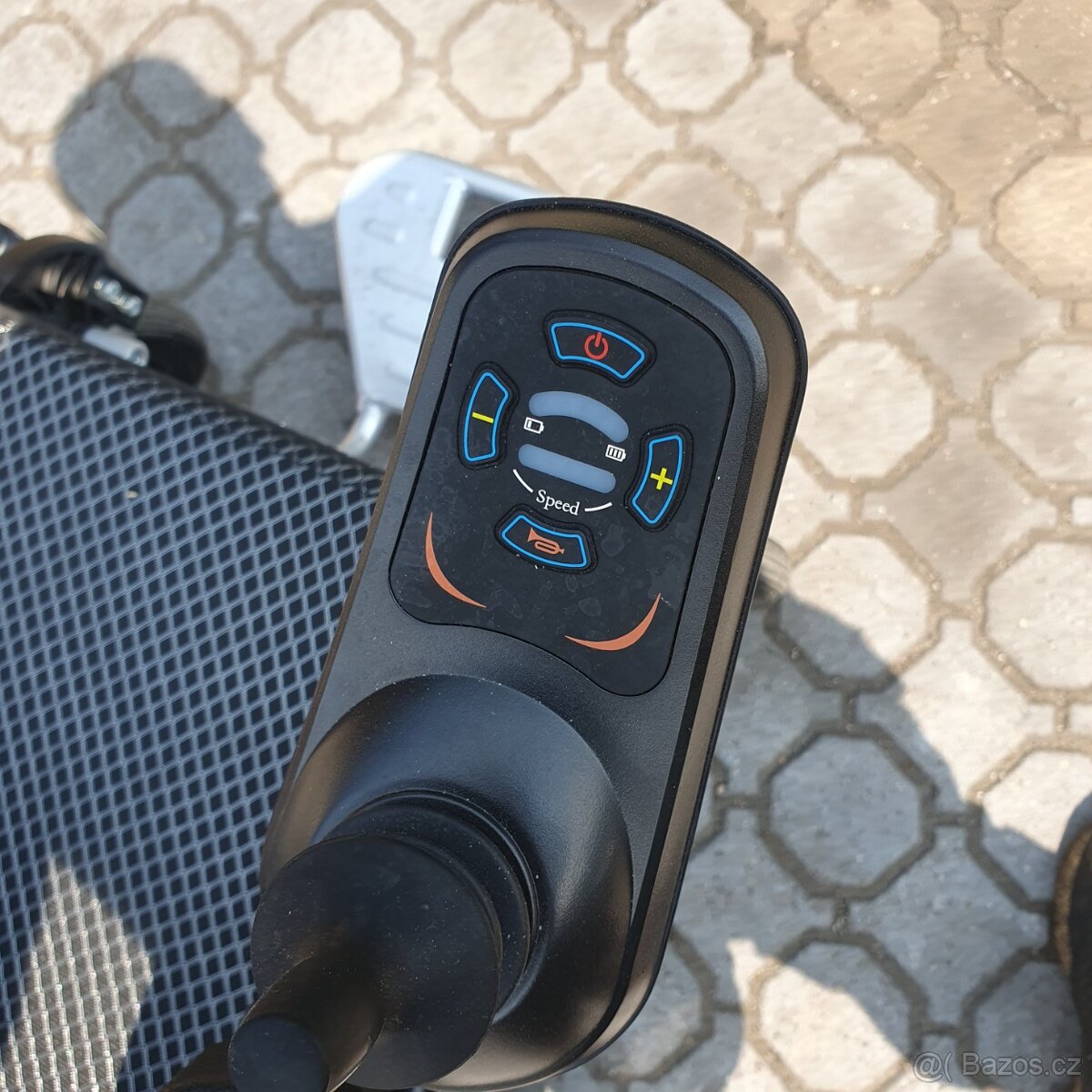 Invalidní vozík elektricky, skladaci - 2