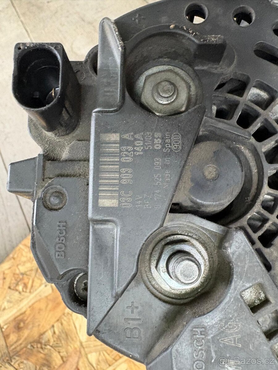 Alternátor 03C903023 A - 2