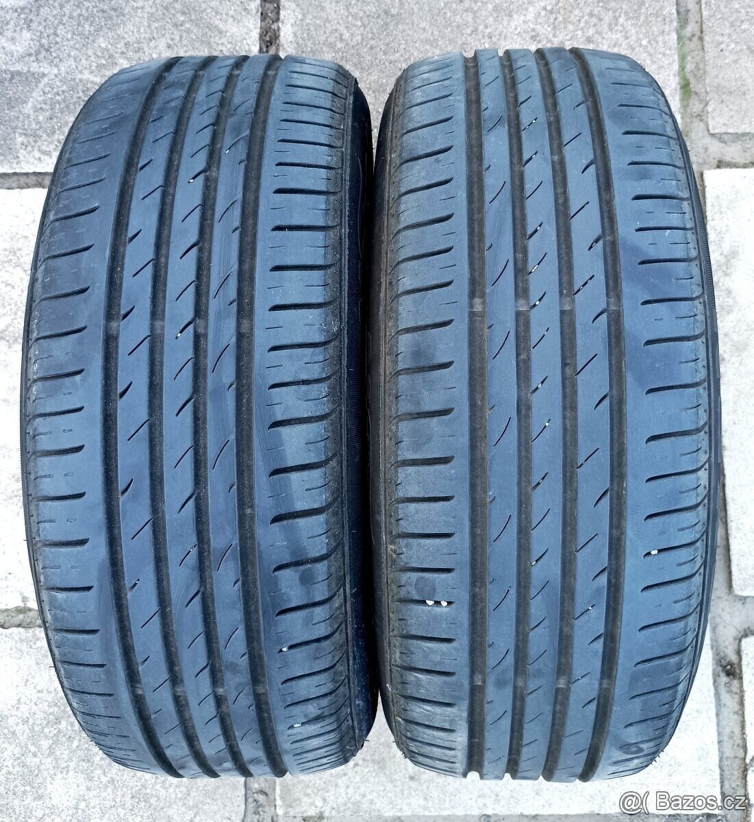 2X LETNÍ PNEUMATIKY - 2