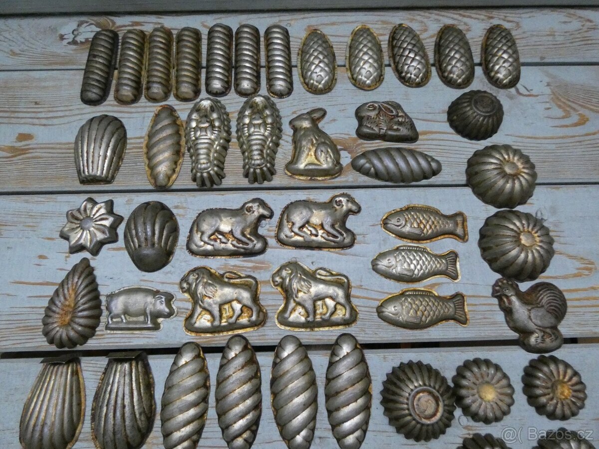 Formičky na cukroví 62 ks - 2