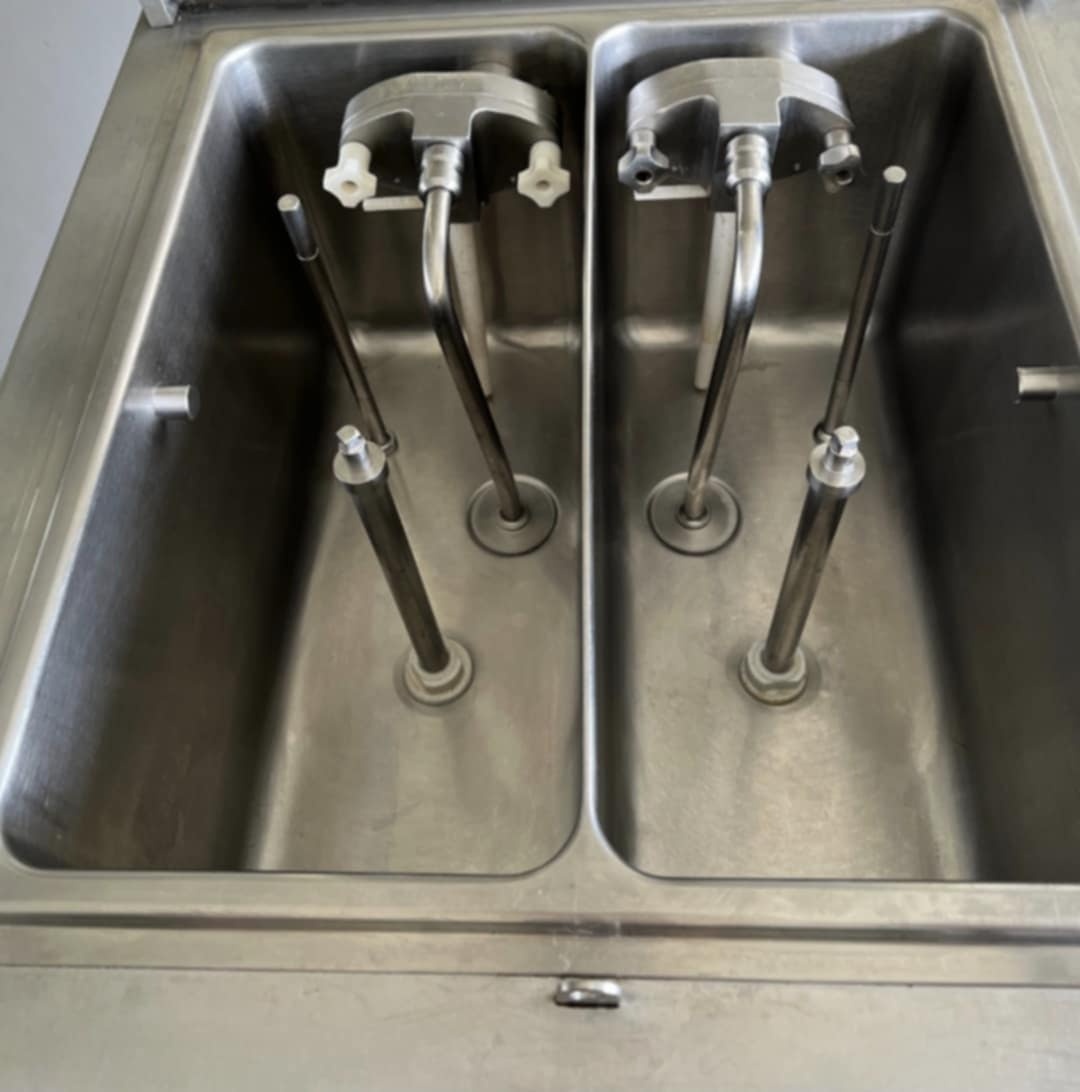 Stroj na zmrzlinu. - 2