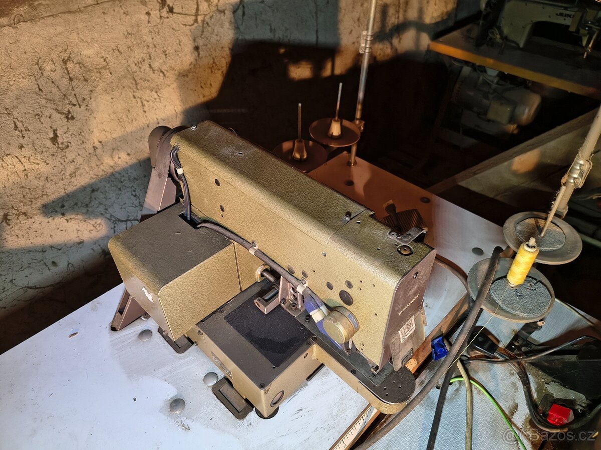 Průmyslový Šicí Stroj MITSUBISHI PLK-03BTA - Programovatelná - 2