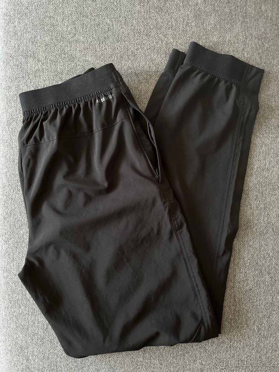 Dámské šusťákové kalhoty Adidas aeroready - 2