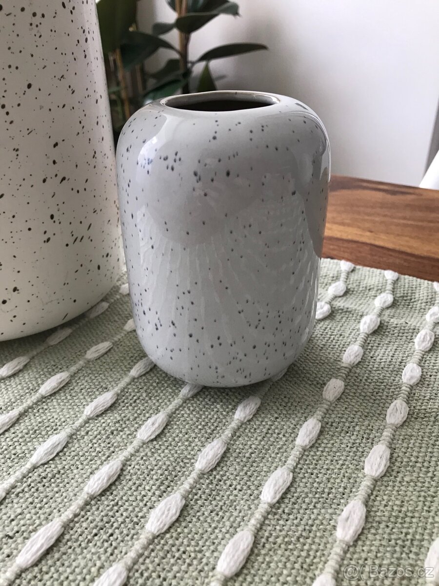 Sada dvou váz - 2
