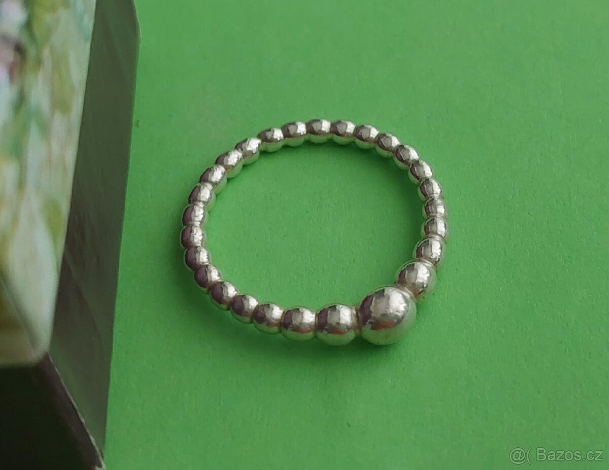 Stříbrný kuličkový prsten pandora - 2