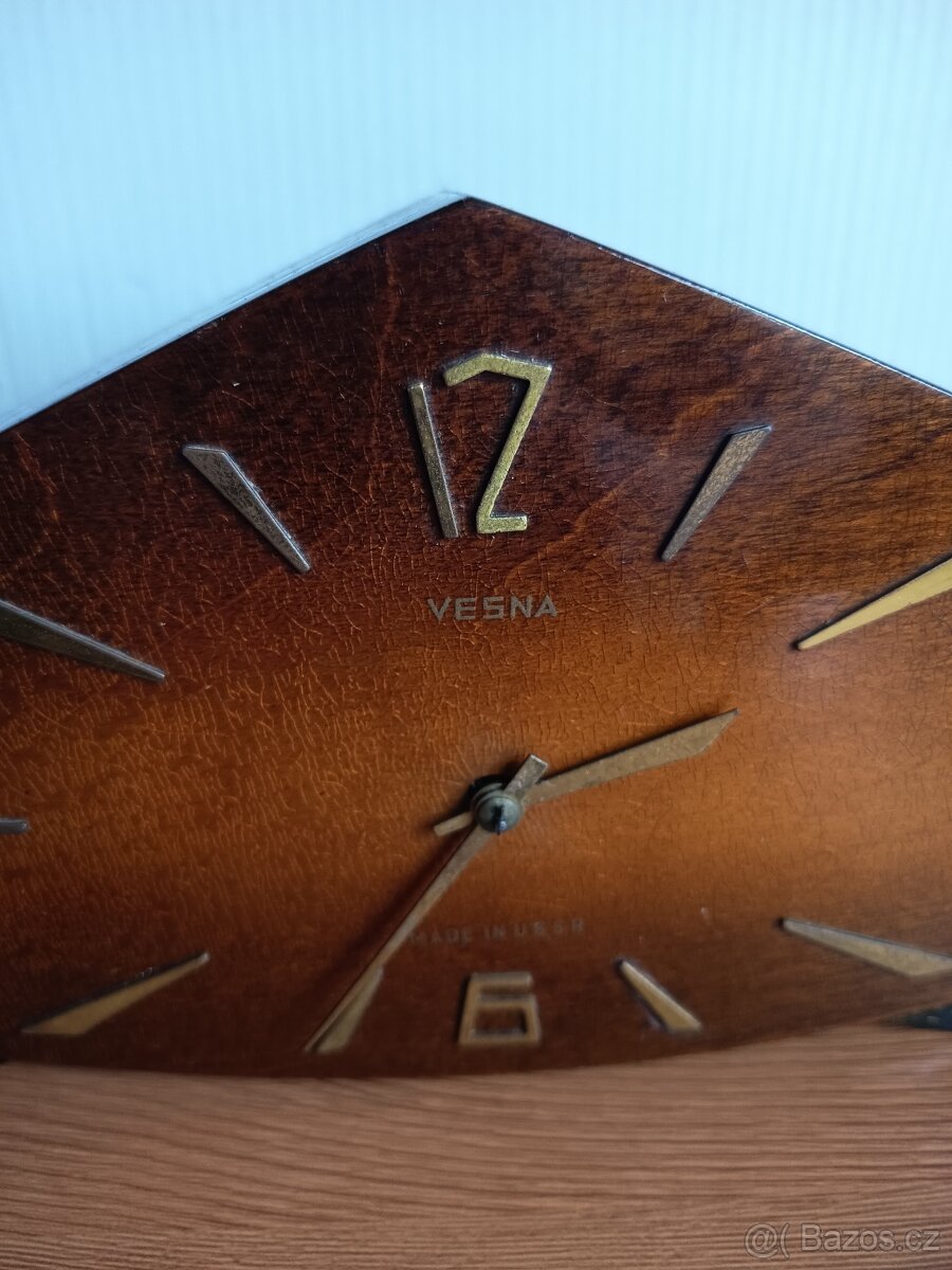 Retro hodiny Vesna - 2