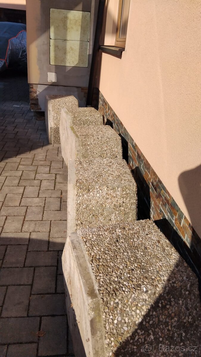 Betonový kvetinac - 2