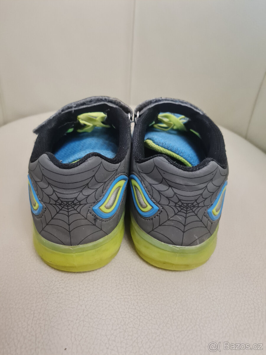 botasky Winkeco, velikost 34, svítící - 2