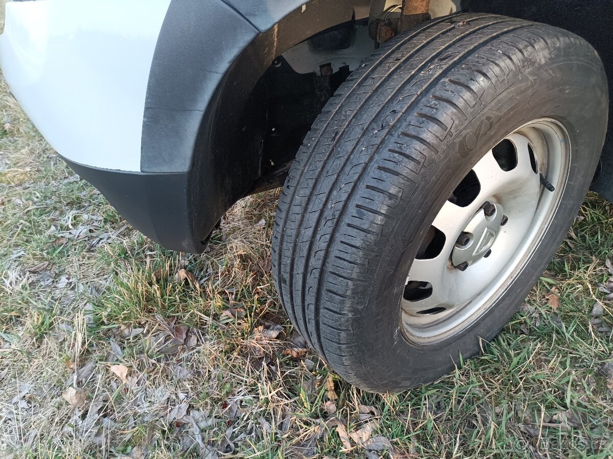 Dacia Duster 1.6(k4m) 4x4 2015, stk 2027 - 4 měsíc - 2