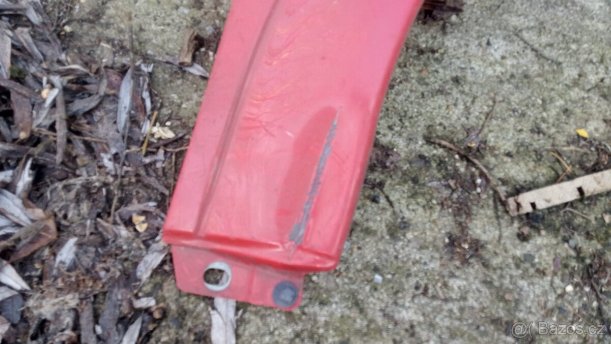 Prodám pravý přední blatník Opel Astra G - 2