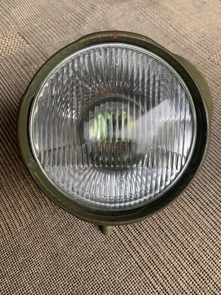 Světlomet P-V3S - 2