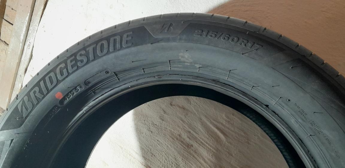 Bridgestone Turanza 6 215/60-17 - 2