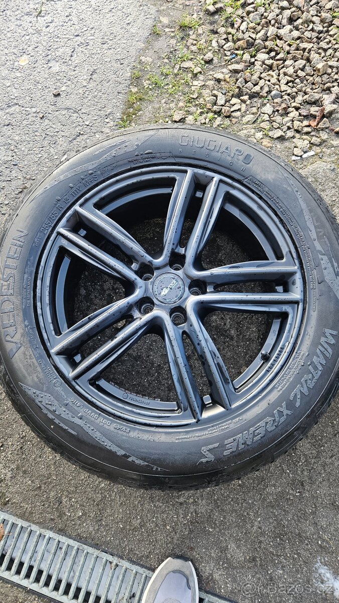 255/55R19 - 2
