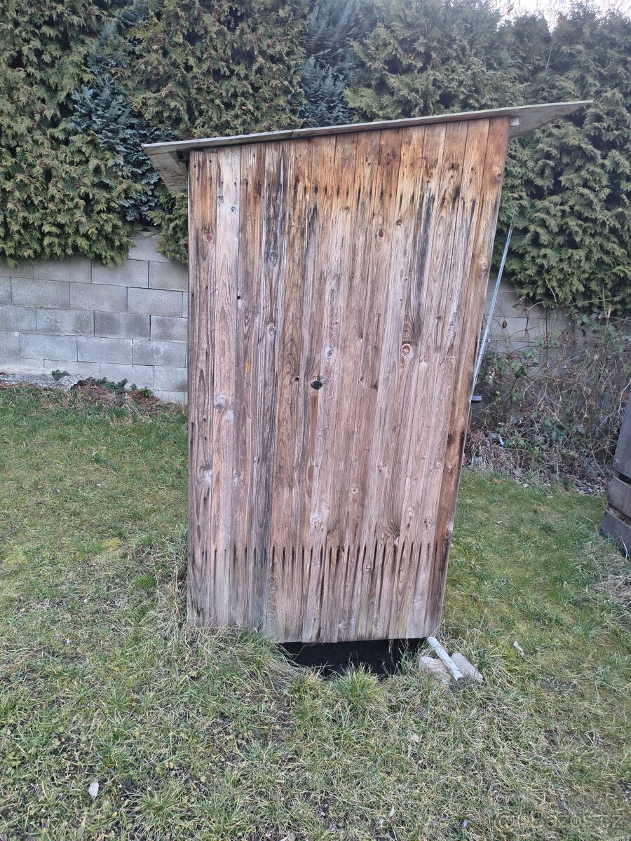 Stavební kadibudka - 2