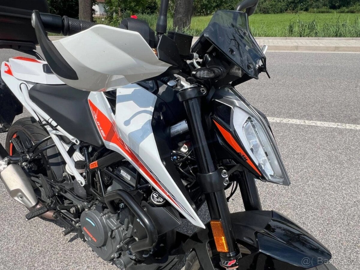 KTM 390 Duke - 2