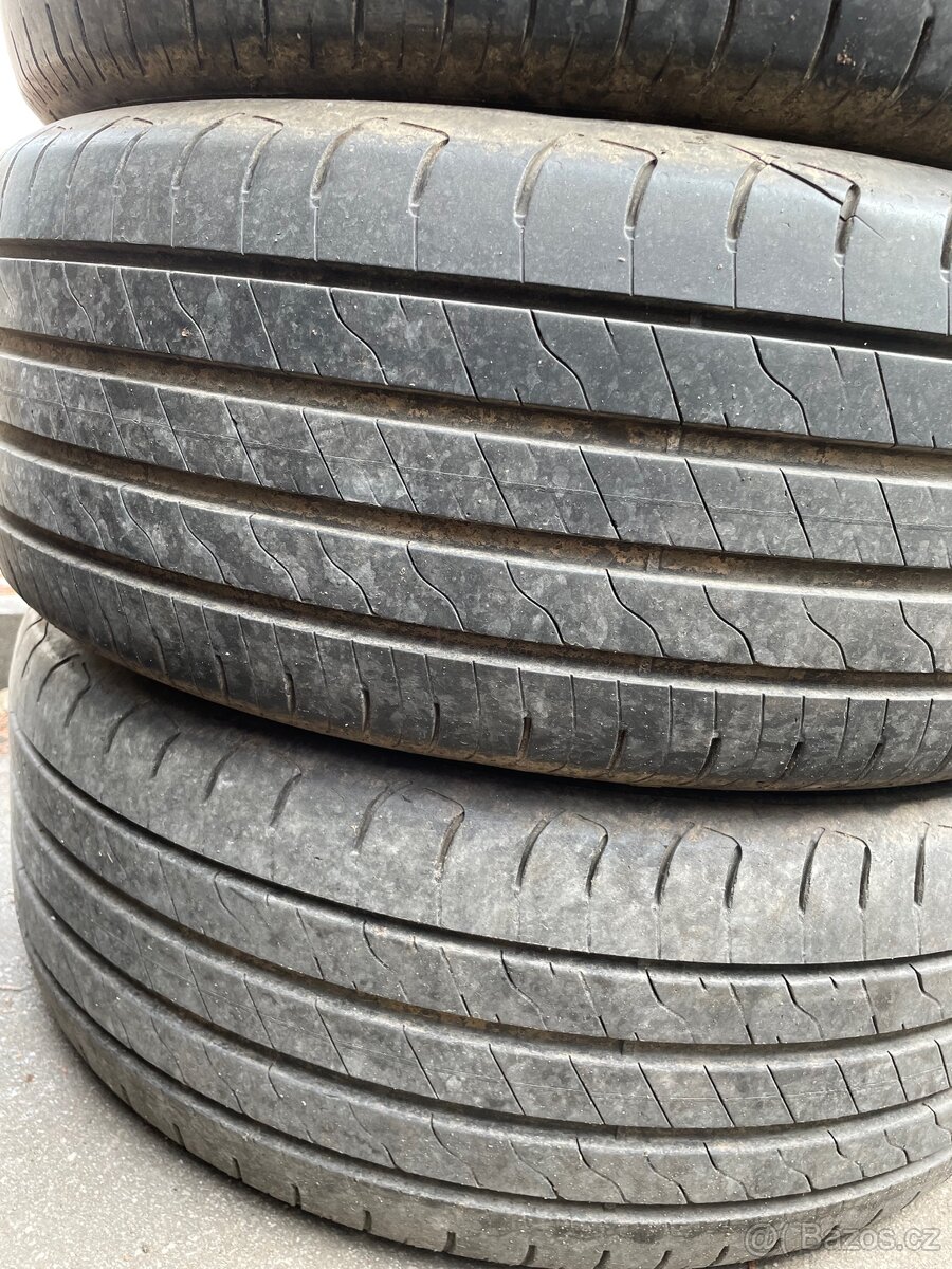 Letní pneu 205/55R16 - 2