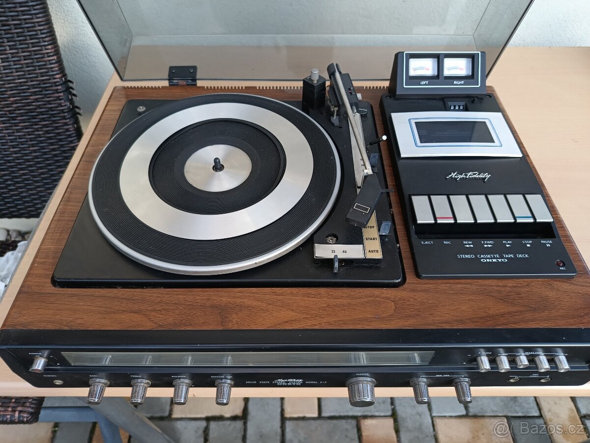 ONKYO High Fidelity Solid State Stereo F-7 1975 - 2