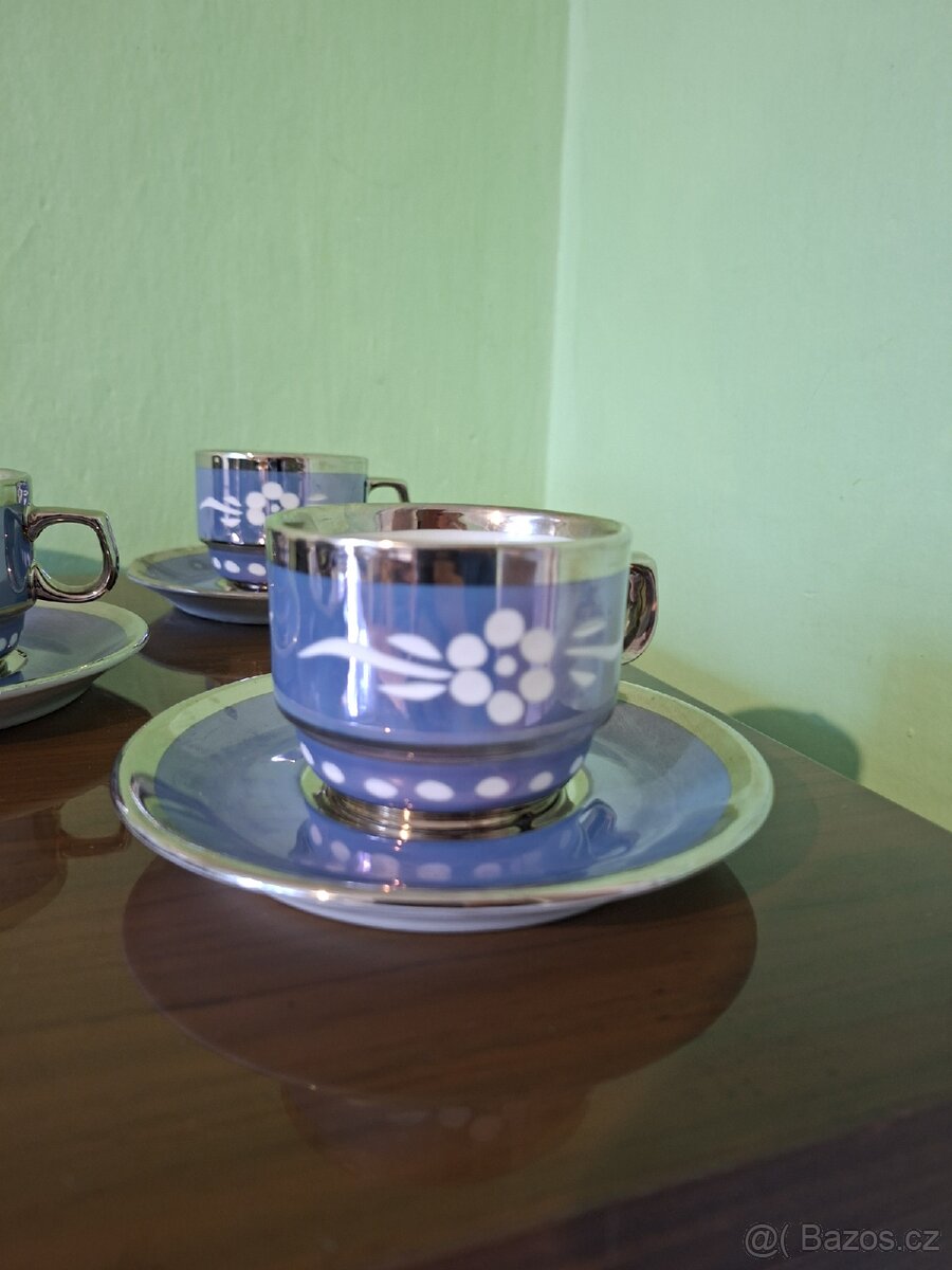 Sada porcelánových šálků - 2