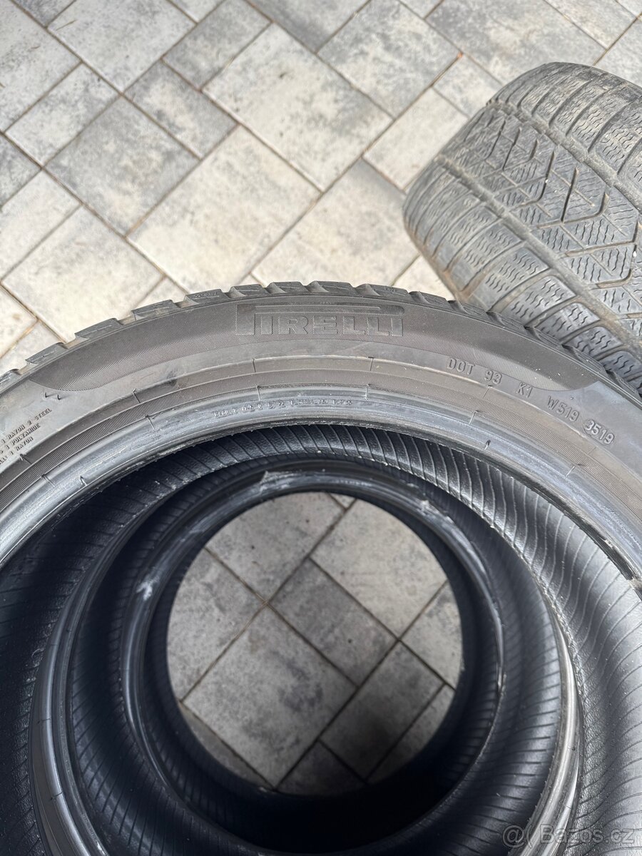 Pirelli SOTTOZERO 3 225/45 R18 - 2