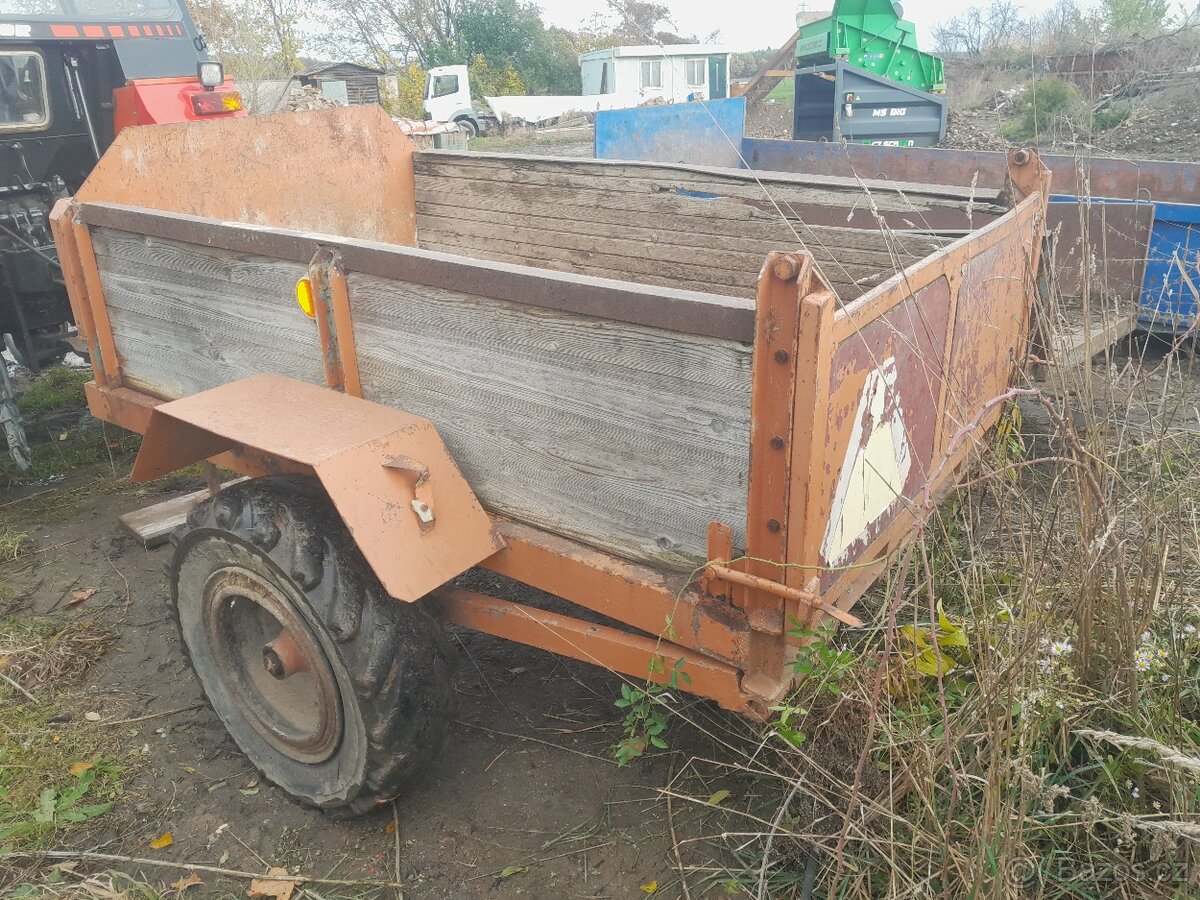 Sklápěcí kára za traktor - 2