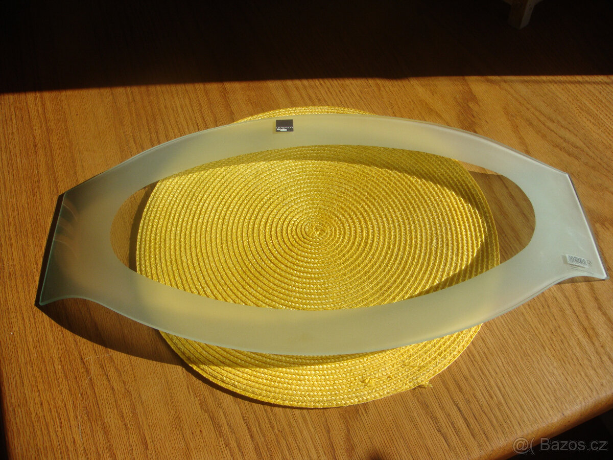 prodám nový skleněný podnos MALAGA od f.LEONARDO za 300kč - 2