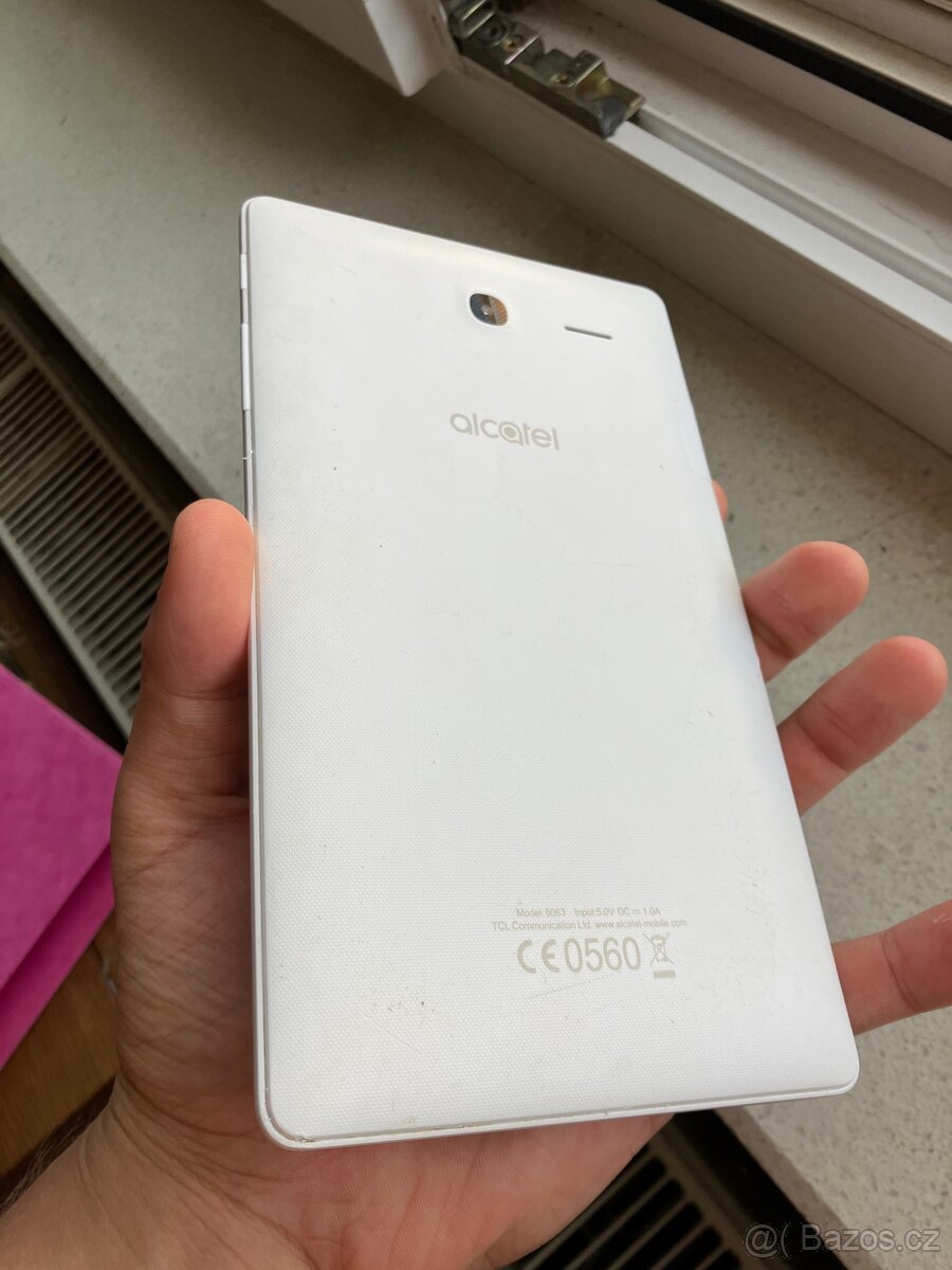 Alcatel OneTouch Pixi 3 (7) WiFi Tablet – Model 8063, bílý - 2