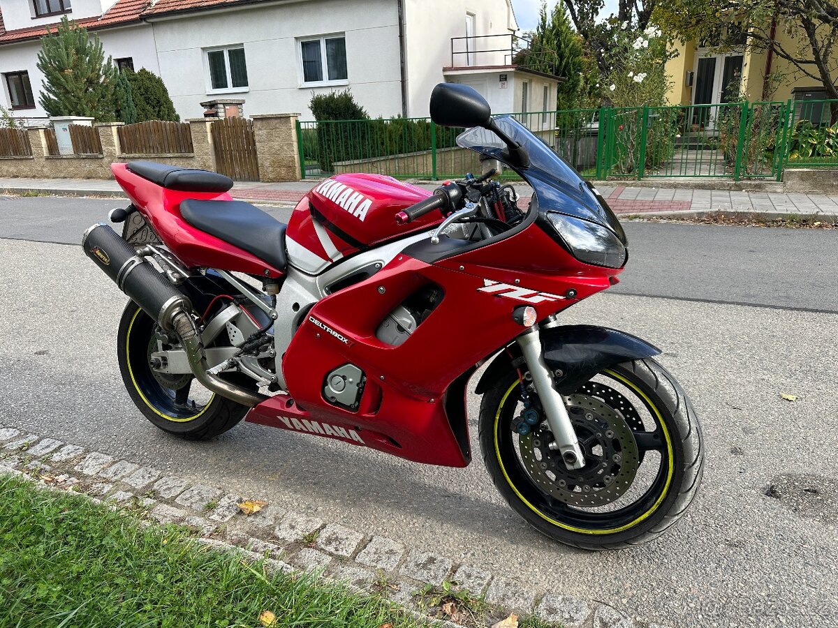 Yamaha R6 - 2