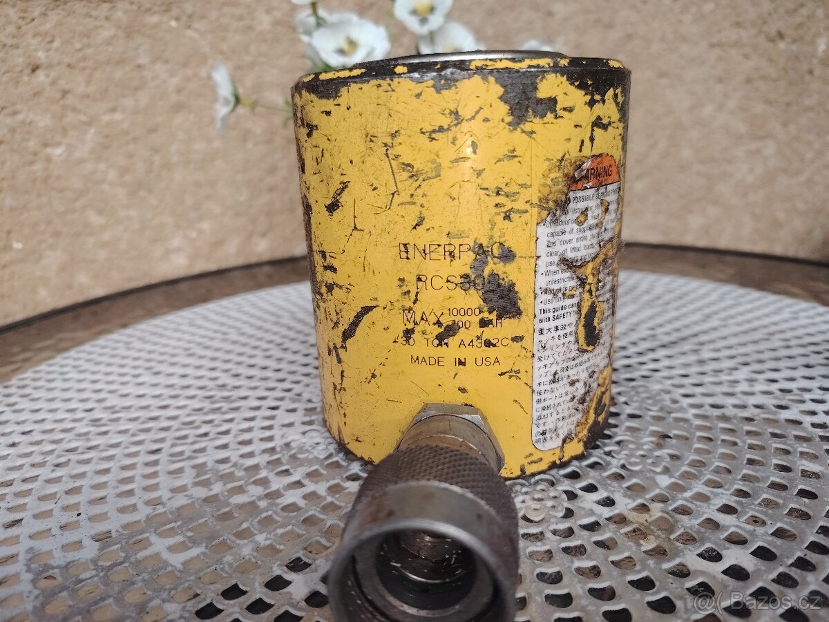 Hydraulický válec - 2