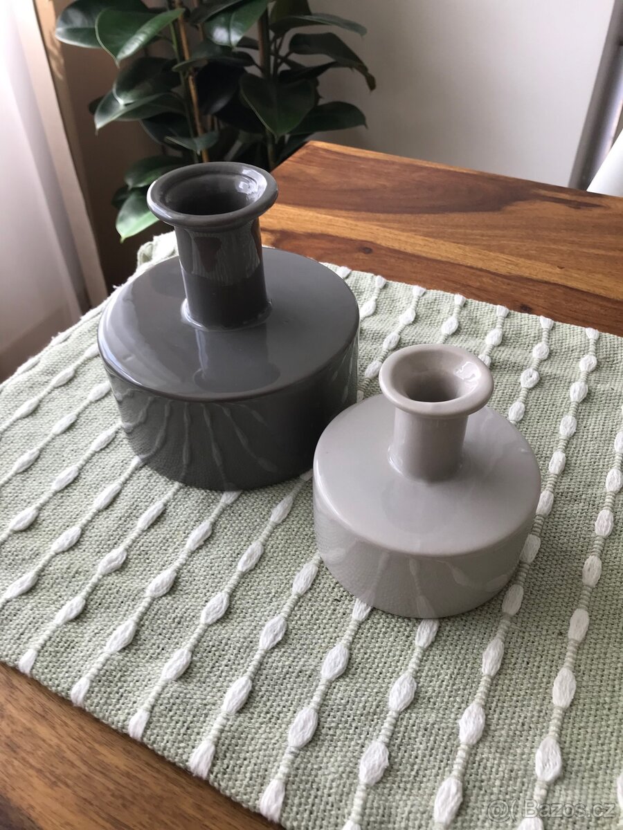 Sada 2 ks váziček - 2