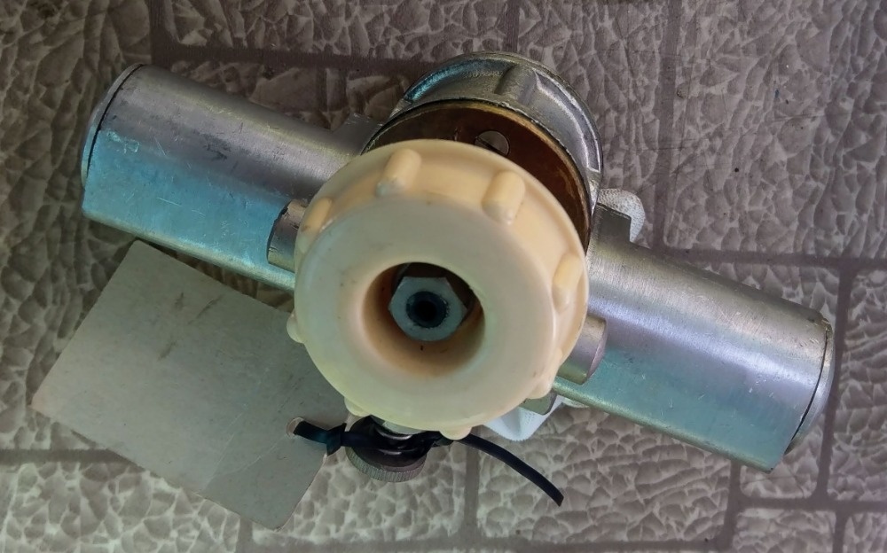 Motorek stěračů P-V3S - 2