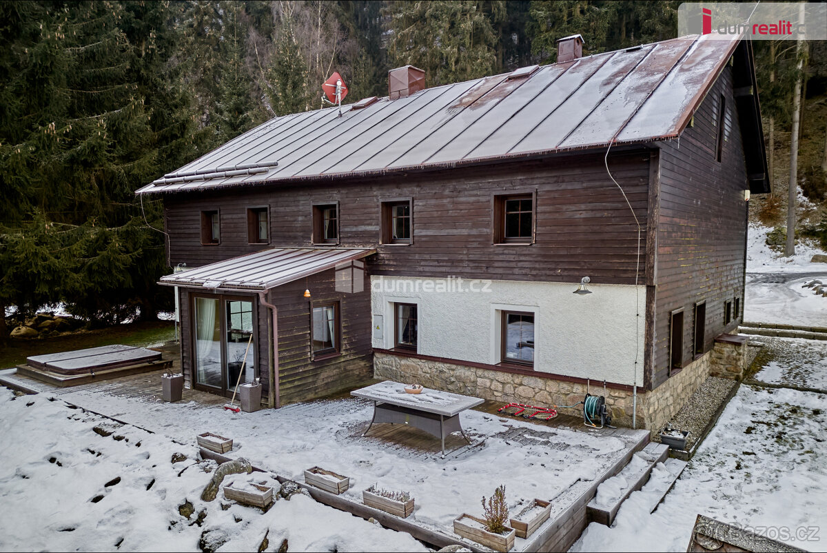 Prodej stavebního pozemku 6.666 m2 v Krušných horách - 2