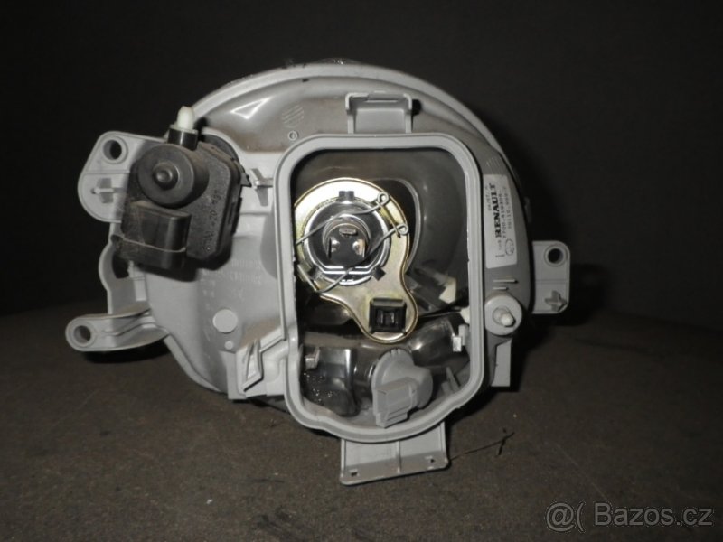 Prodám na R.Twingo r.v.: 1998 nové levé přední světlo - 2