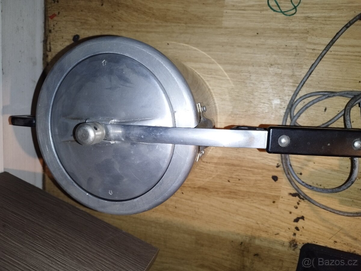 Retro Tlakový hrnec (papiňák) - 2