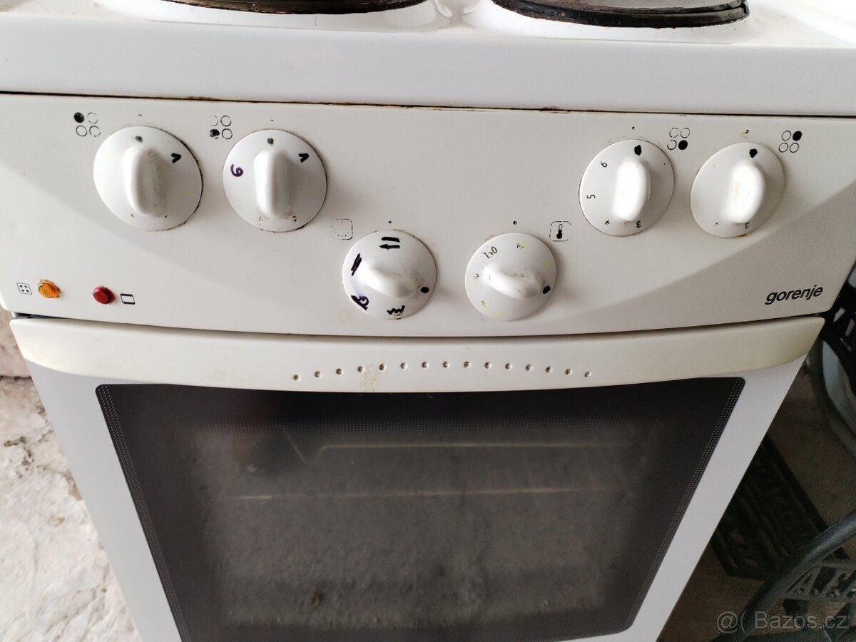 sporak elektricky - 2