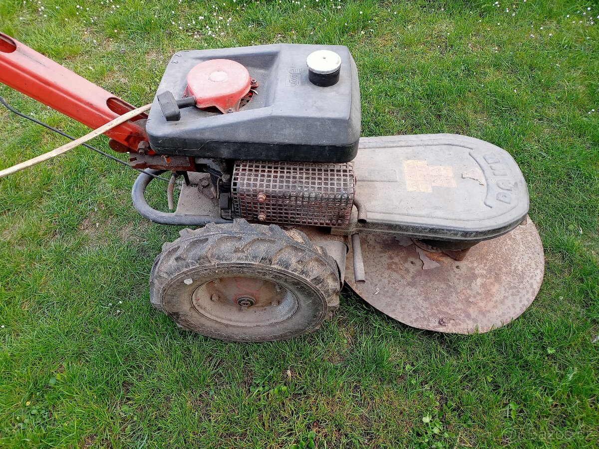 Dakr s motorem vari - 2