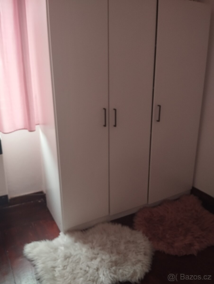 Prodám šatní skříň IKEA - 2