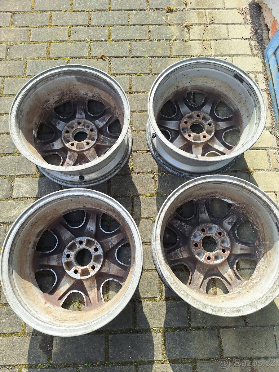 Disky originál Volvo 7Jx16x49 - 2