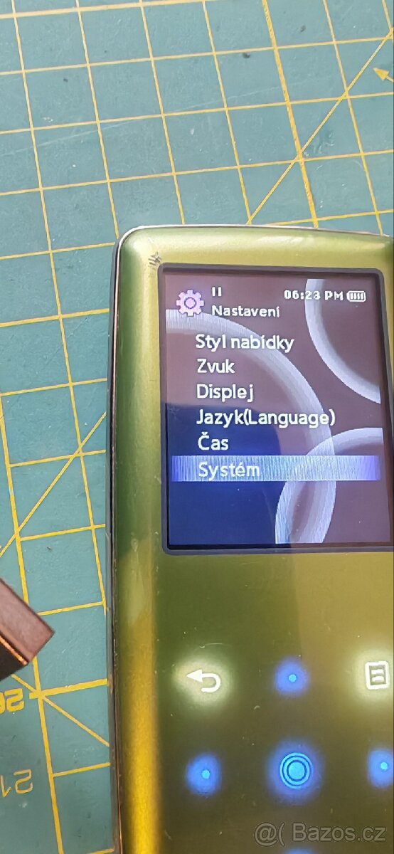 Samsung YP S3 MP3 přehrávač - 2