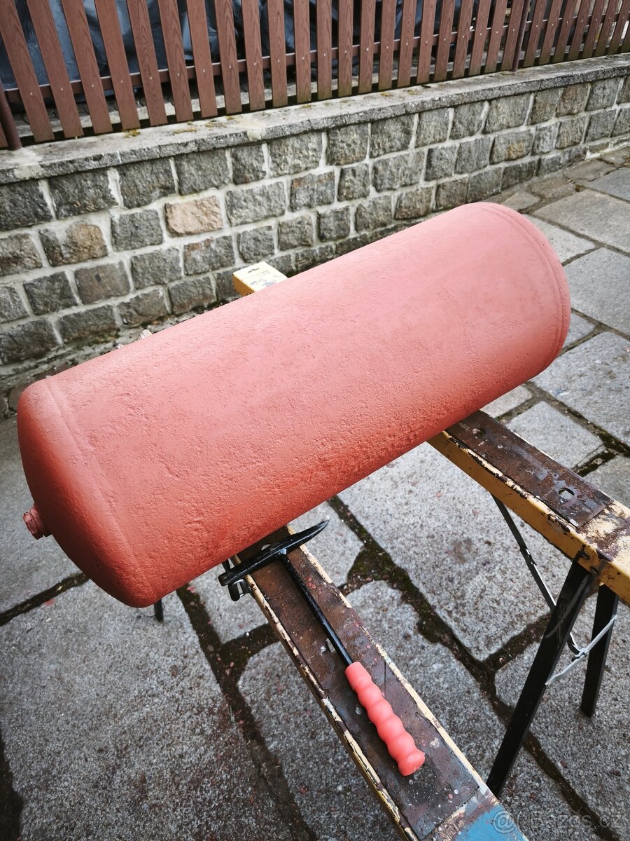 Vzdušník z nákladního auta - 2