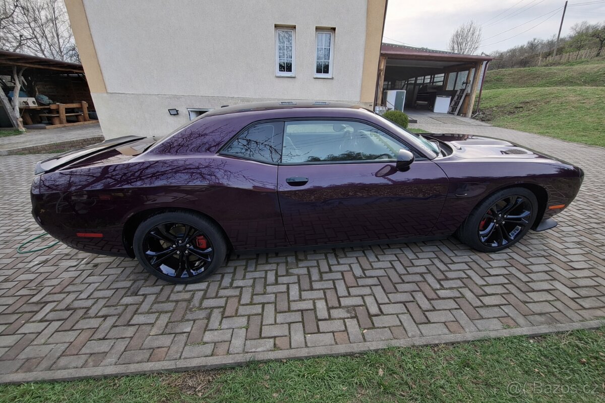 Dodge Challenger V8 5.7 2021 - 2