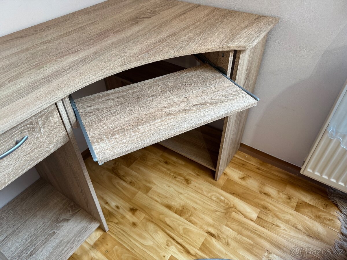 Dětský psací stůl - 2