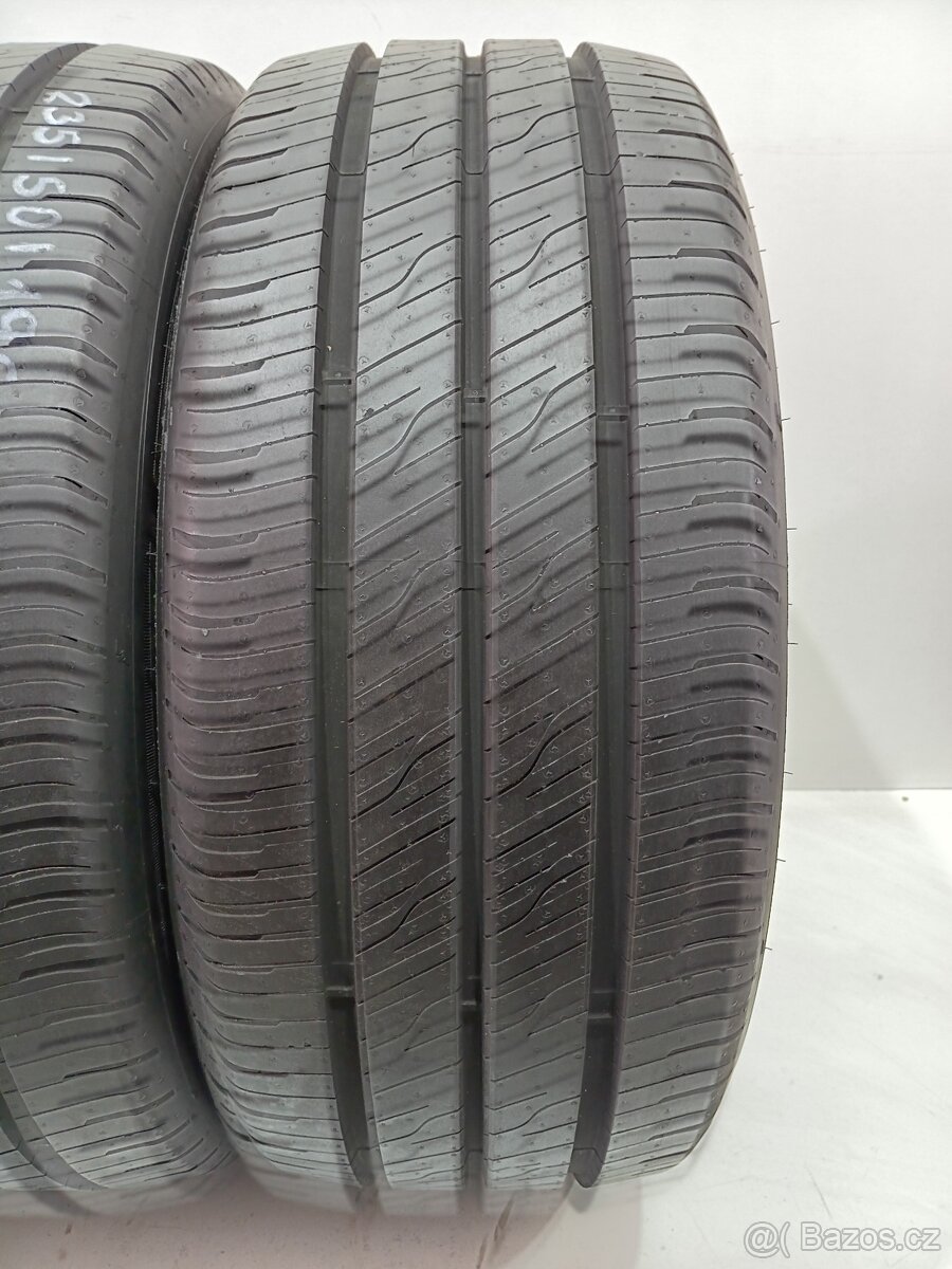 Letní pneu 235/50/19C GoodYear - 2
