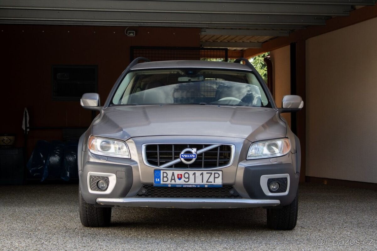 Volvo XC70 D5 151 kW AWD A/T - 2