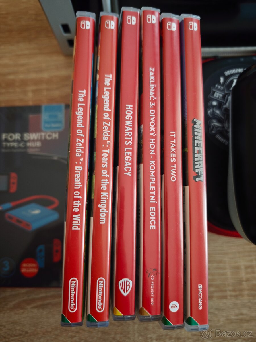 Nintendo switch OLED + hry + příslušenství - 2