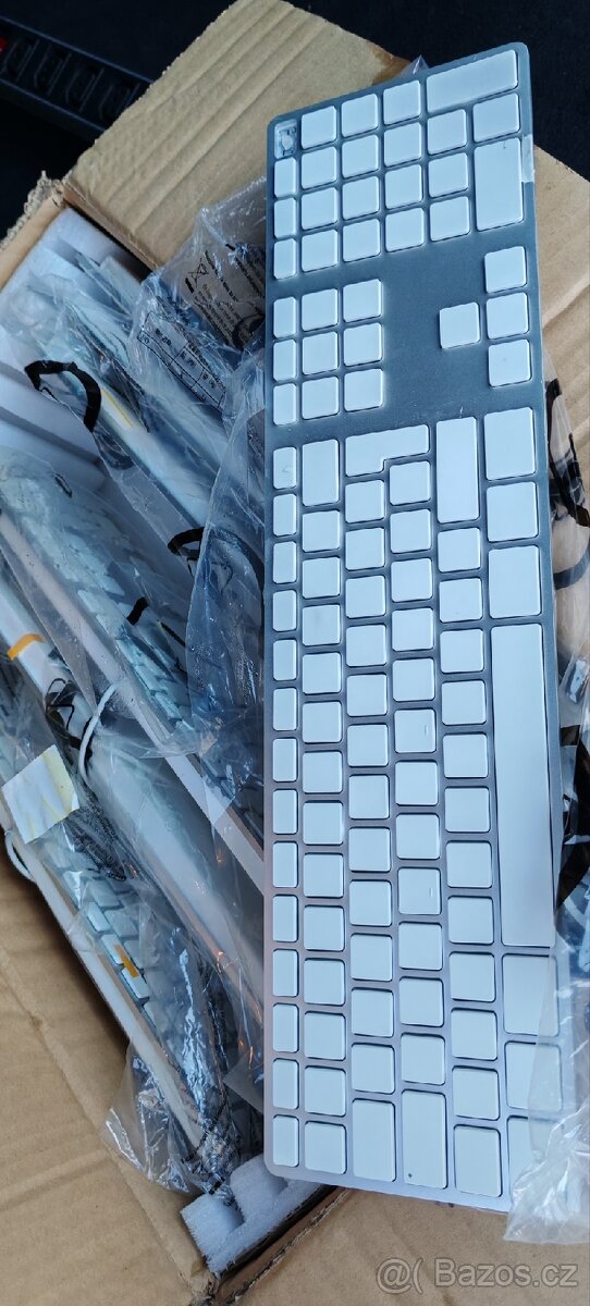 Mac klávesnice s USB Hub - 2