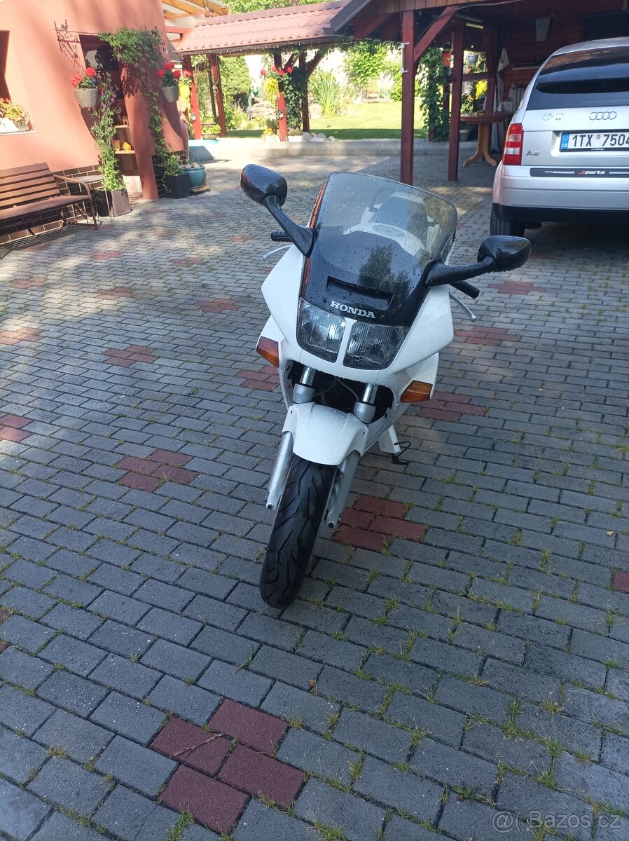 Prodám VFR 750 rc36 - 2