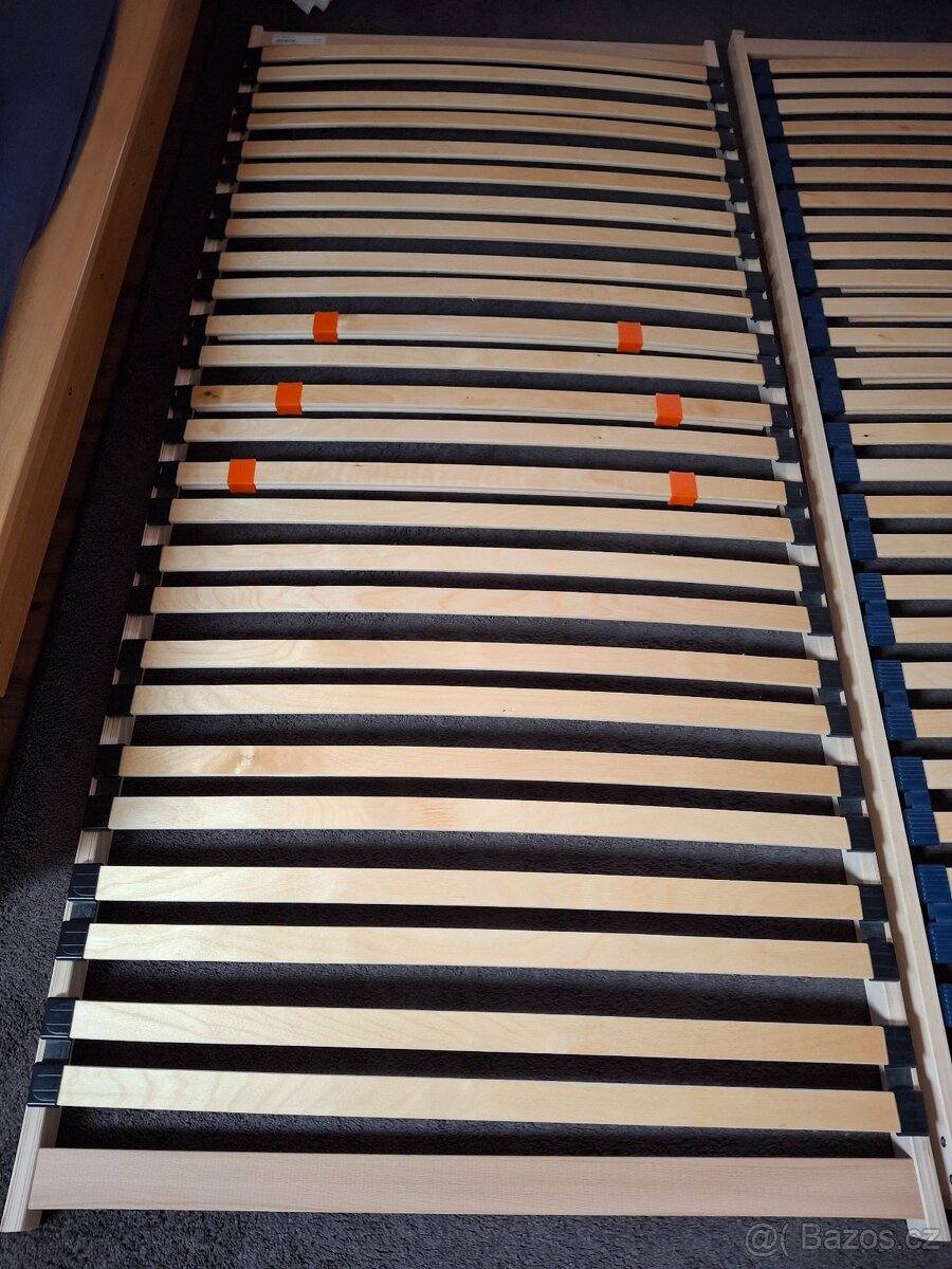 Prodám dva lamelové rošty 90x200 do postele - 2