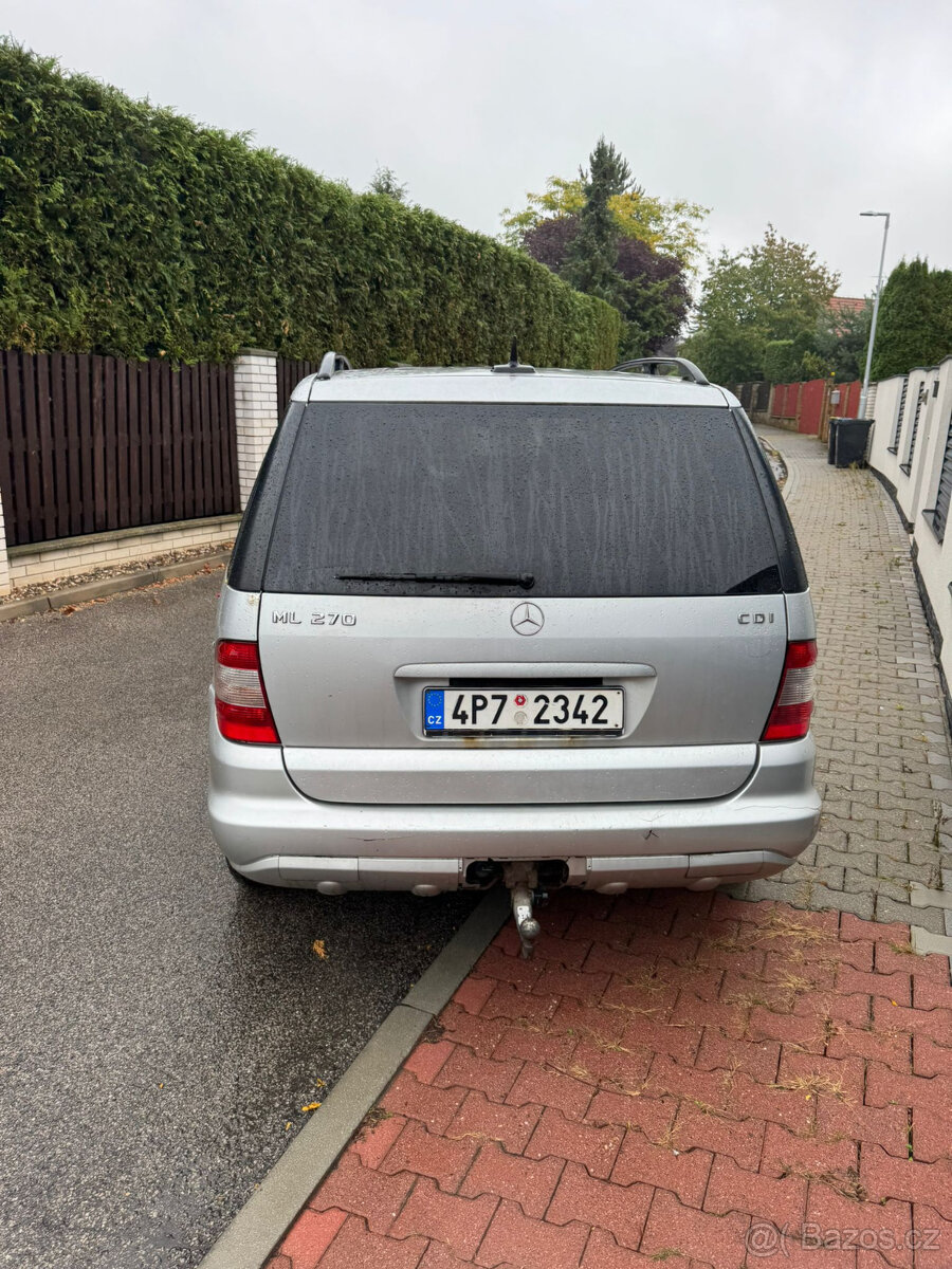 Mercedes-Benz ML 270 CDI, r.v. 2004