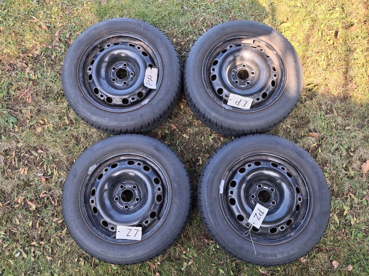 Sada 4ks zimní pneu s plechovými disky na Škoda Rapid - 2