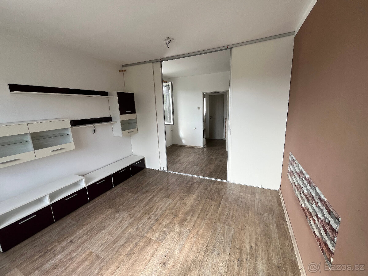 Pronájem bytu 1+1 v ulici Ledenická, Č. Budějovice - 2